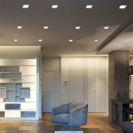 Светодиодный встраиваемый светильник LED/18W/230V 3000/4000/6000K 22,5x22,5 cm белый