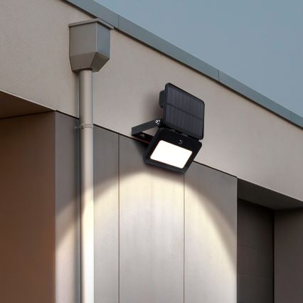 LED Прожектор з регулюванням яскравості на сонячній батареї з датчиком руху та освітленості LED/6W/3,7V 2200 mAh 3000/4000/6500K IP65