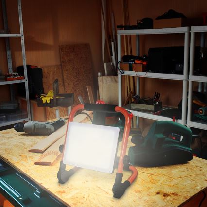 LED-прожектор со стойкой LED/100W/230V 4000K IP65