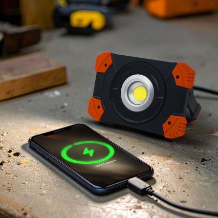 LED акумуляторний прожектор LED/10W/3,7V 4400 mAh