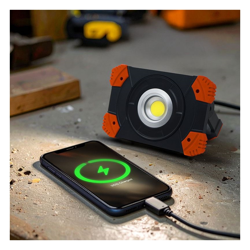 LED акумуляторний прожектор LED/10W/3,7V 4400 mAh