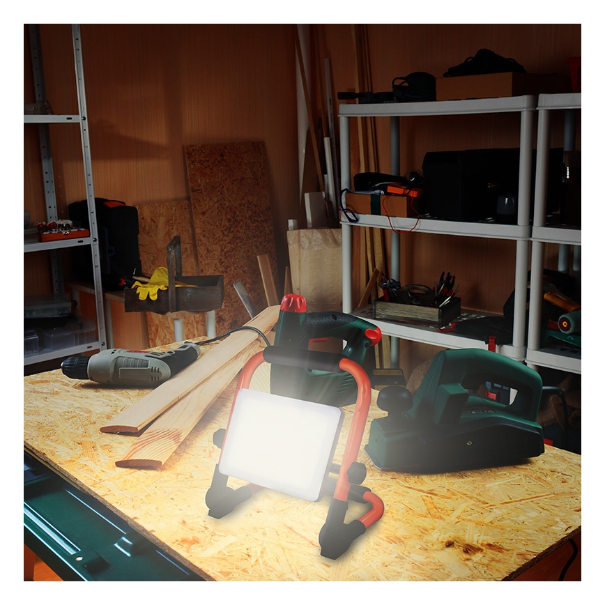 LED-прожектор со штативом, 30 Вт, 230 В, 4000 К, IP65