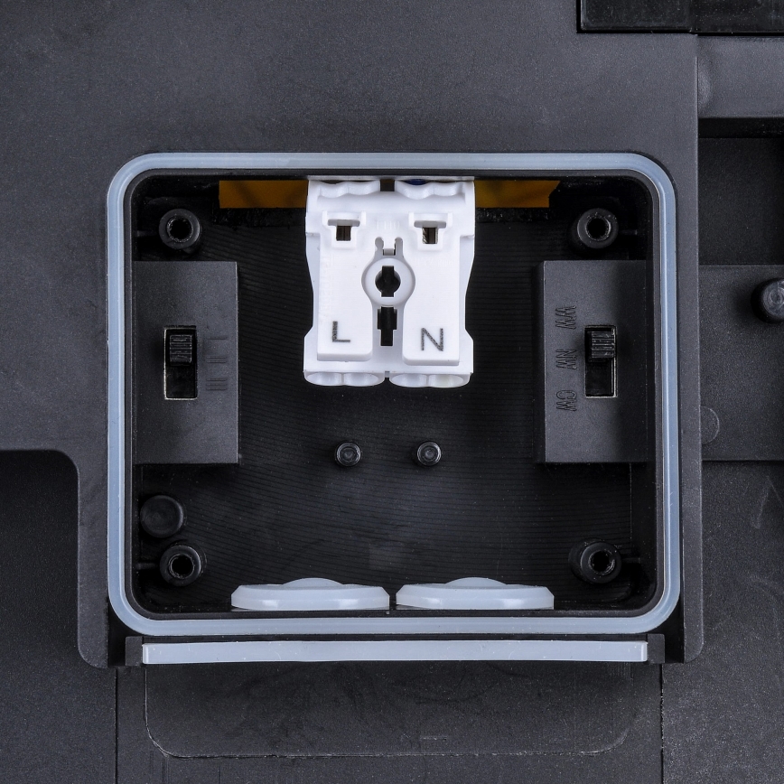 Светодиодный уличный потолочный светильник с регулированием яркости LED/36W/40W/44W/230V 3000/4000/6500K IP65 черный