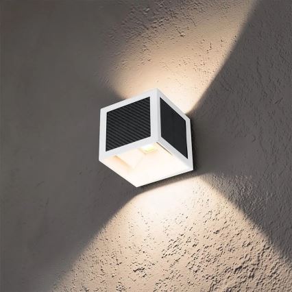 Солнечный светодиодный настенный светильник с датчиком LED/9W/3,7V 3000/4000/6000K IP65 2600 mAh белый