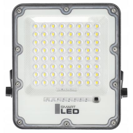 Солнечный светодиодный прожектор с регулировкой яркости LED/50W/3,2V 5000K 6000 mAh IP65 черный + пульт дистанционного управления