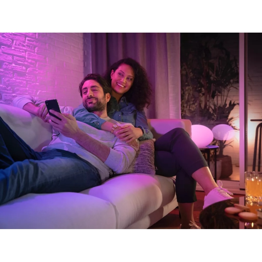 Стартовый комплект Philips Hue WHITE AND COLOR AMBIANCE — 3×GU10, 4,2 Вт / 230 В, 2200–6500 K + Hue Bridge