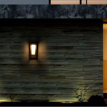 Светодиодный солнечный настенный светильник с датчиком SAMSUNG CHIP LED/2W/3,7V IP65 2600 мАч