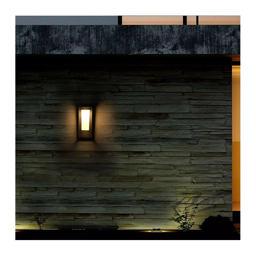 Светодиодный солнечный настенный светильник с датчиком SAMSUNG CHIP LED/2W/3,7V IP65 2600 мАч