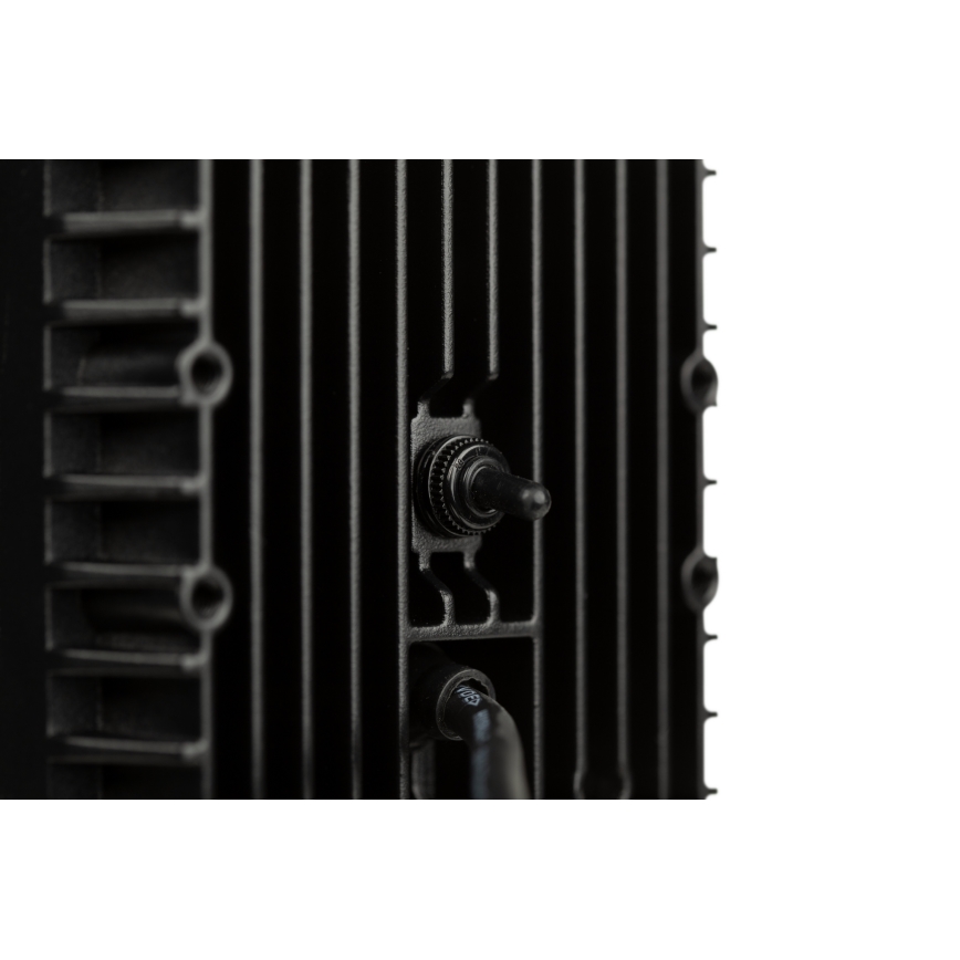 Светодиодная автомобильная фара BLACK LED/30W/10-30V IP69 5700K угловой