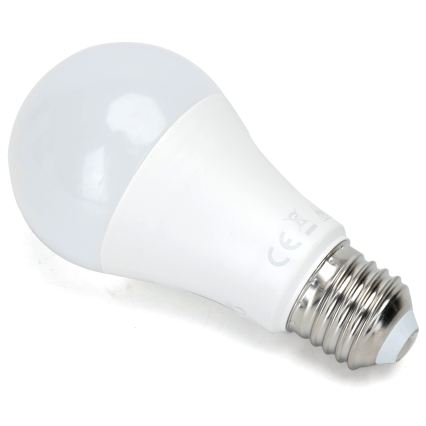 Светодиодная лампа с датчиком движения и сумерек A60 E27/9W/230V 6500K - Aigostar