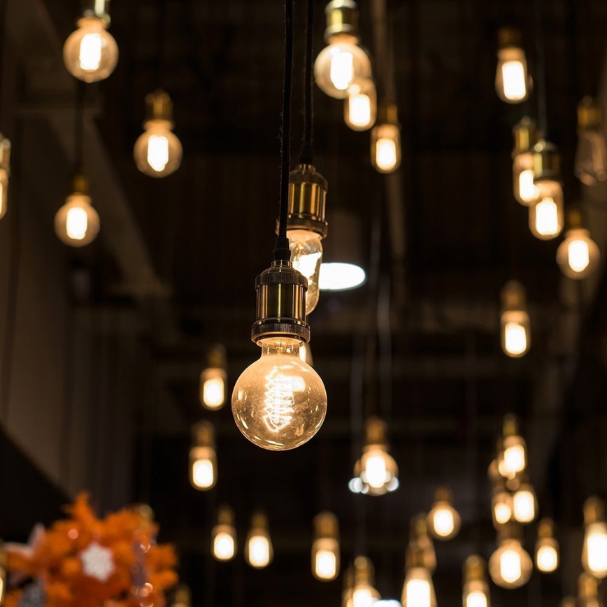 Светодиодная лампочка FILAMENT G125 E27/6W/230V 1800K