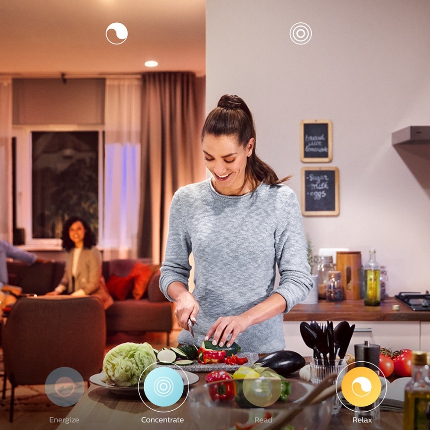 Светодиодная лампочка с регулированием яркости Philips Hue White And Color Ambiance GU10/5,7W/230V 2000-6500K