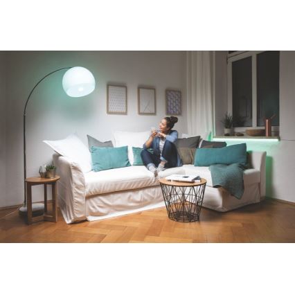 Светодиодная RGB-лампочка с регулированием яркости STAR+ A60 E27/9W/230V 2700K - Osram