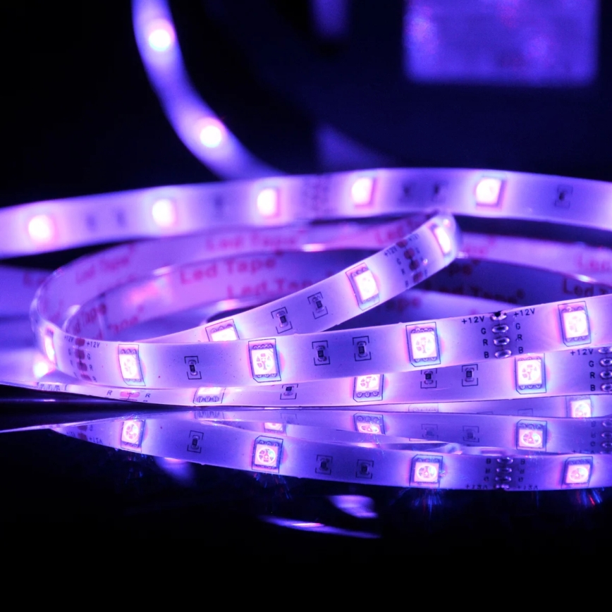 Светодиодная уличная RGB-лента с регулированием яркости 5м LED/14W/12V IP65 + пульт ДУ