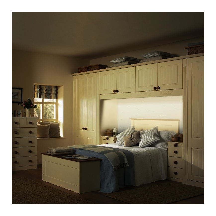 Светодиодное освещение мебели с датчиком LED/9Вт/12/230В 4000К