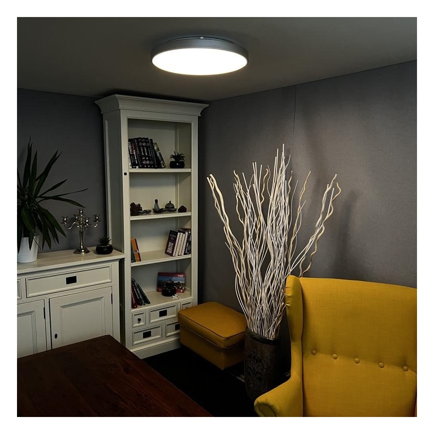 Светодиодный диммируемый потолочный светильник LED/48W/230V 2700-6500K Wi-Fi Tuya + пульт ДУ