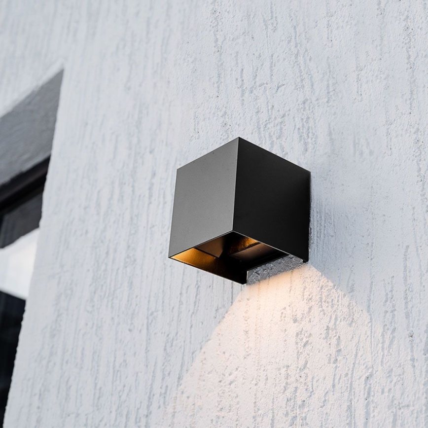 Светодиодный настенный светильник на солнечной батарее с датчиком LED/9W/3,7V IP65 3000K черный