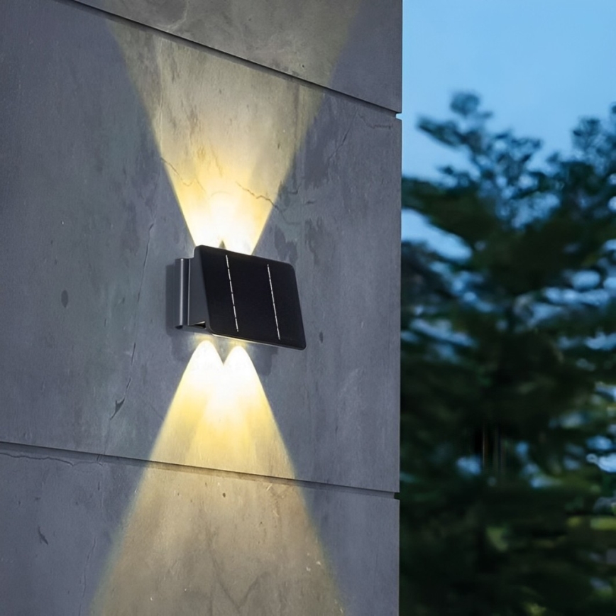Светодиодный настенный светильник на солнечной батарее 4xLED/1,5W/3,7V 1500 mAh IP54 черный
