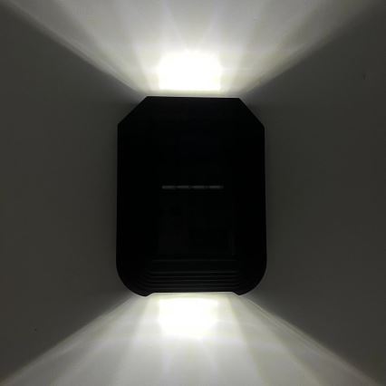 Светодиодный настенный светильник на солнечной батарее LUCE LED/1,2V 400 mAh IP44