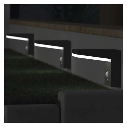 Светодиодный настенный светильник на солнечной батарее с датчиком LED/4,4W/3,7V 2200 mAh IP44