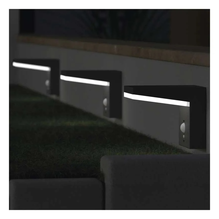 Светодиодный настенный светильник на солнечной батарее с датчиком LED/4,4W/3,7V 2200 mAh IP44