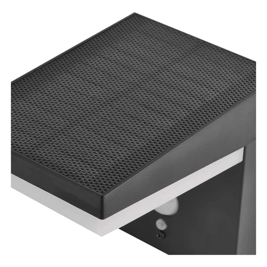 Светодиодный настенный светильник на солнечной батарее с датчиком LED/4,4W/3,7V 2200 mAh IP44