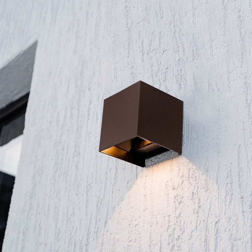 Светодиодный настенный светильник на солнечной батарее с датчиком LED/9W/3,7V 3000/4000/5000K 2600 mAh IP65 коричневый