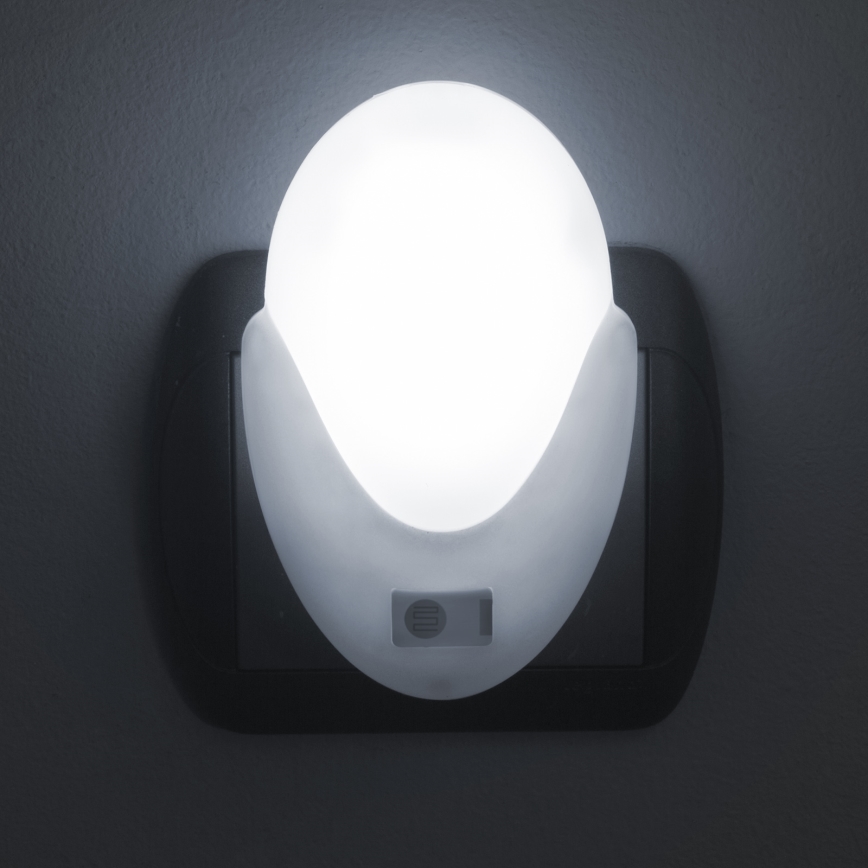 Светодиодный навигационный светильник в розетку с датчиком освещенности LED/1W/230V