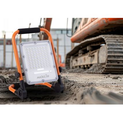 Диммируемый перезаряжаемый светодиодный прожектор со штативом LED/100W/3,2V 4500K 10000 mAh IP65 оранжевый