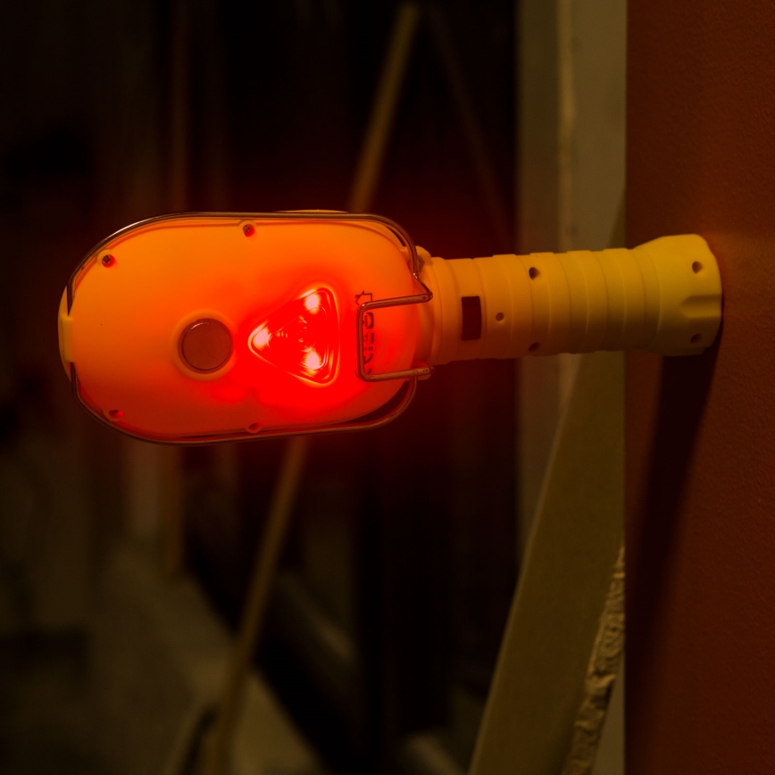 Светодиодный портативный прожектор LED/5V Li-ion 1800 мАч IP40