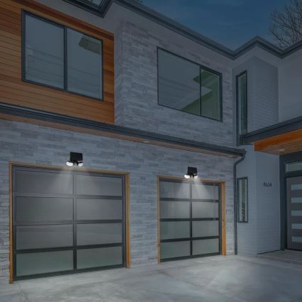 Светодиодный прожектор на солнечной батарее с датчиком 2xLED/4W/5V IP65 2000 mAh