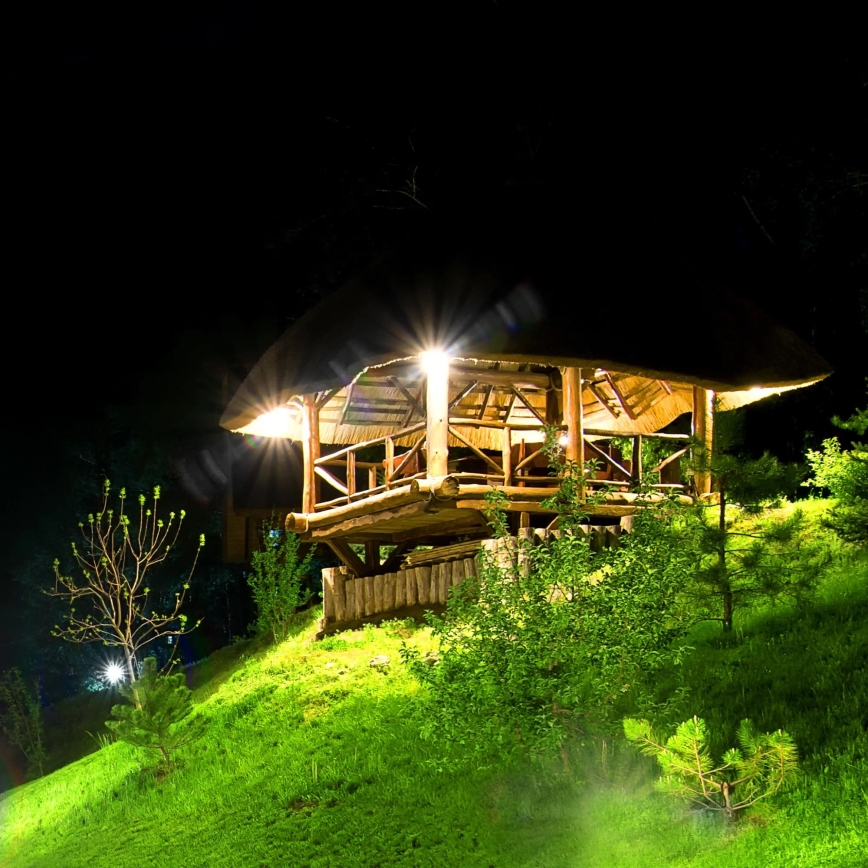 Светодиодный прожектор на солнечной батарее с датчиком DUO LED/1W/3,7V 1200 mAh IP44