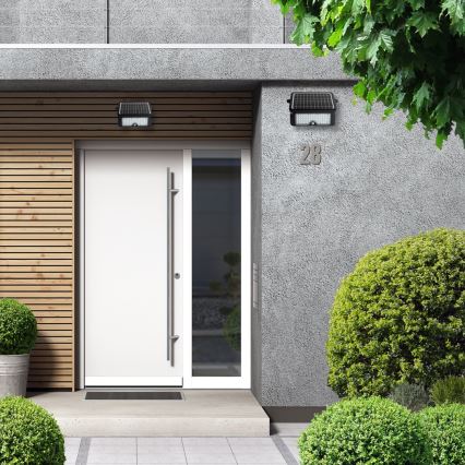 Светодиодный прожектор на солнечной батарее с датчиком движения EPAD LED/10W/3000 mAh 7,4V 4000K IP65