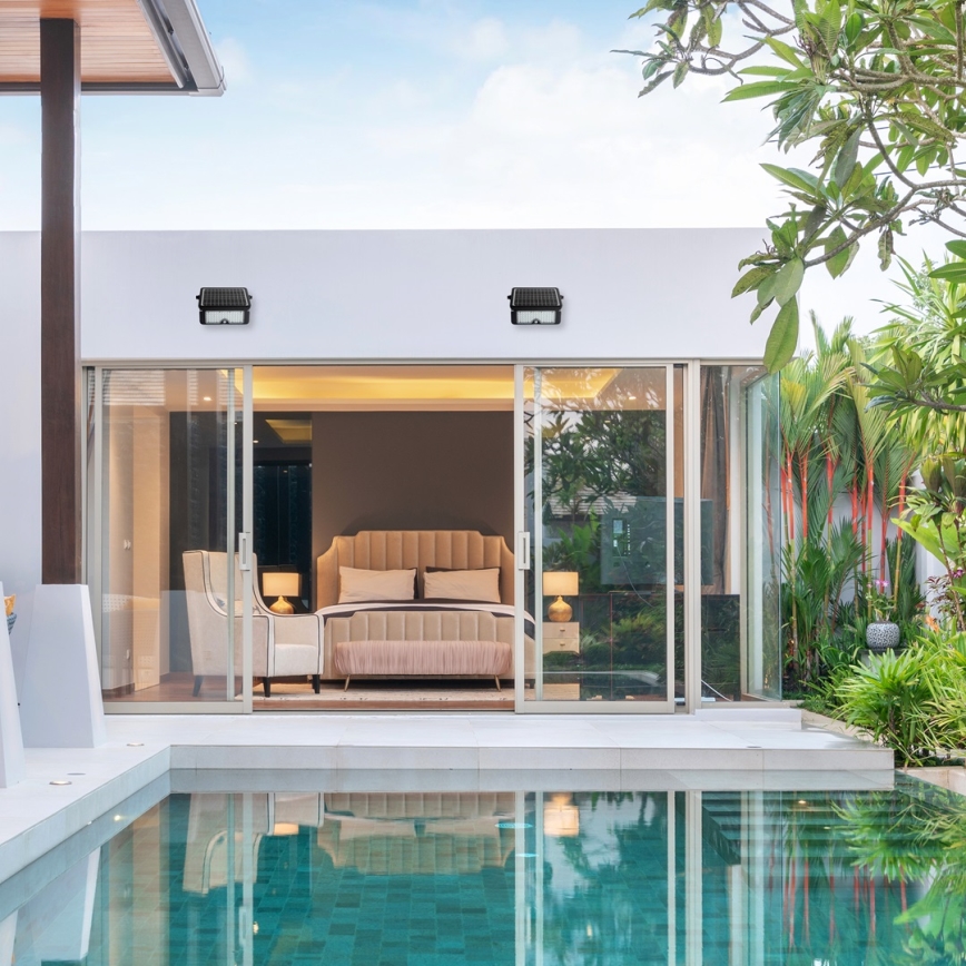 Светодиодный прожектор на солнечной батарее с датчиком движения EPAD LED/5W/3000 mAh 3,7V 4000K IP65