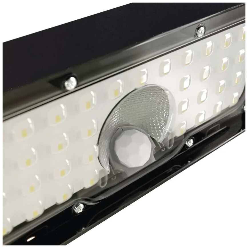Светодиодный прожектор на солнечной батарее с датчиком движения LED/3,7V 3000mAh 4000K IP65 черный