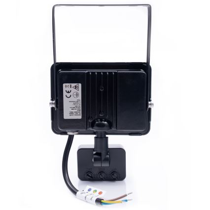 Светодиодный прожектор с датчиком LED/20W/230V IP65 6000K