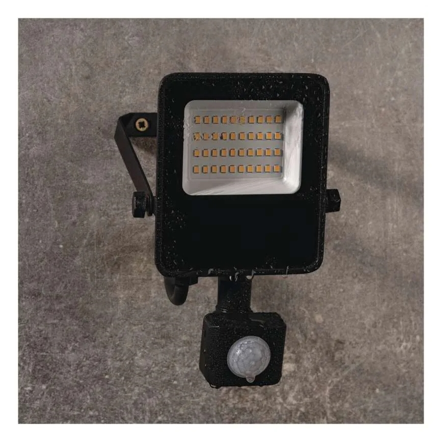 Светодиодный прожектор с датчиком VISIO LED/20W/230V 4000K IP65