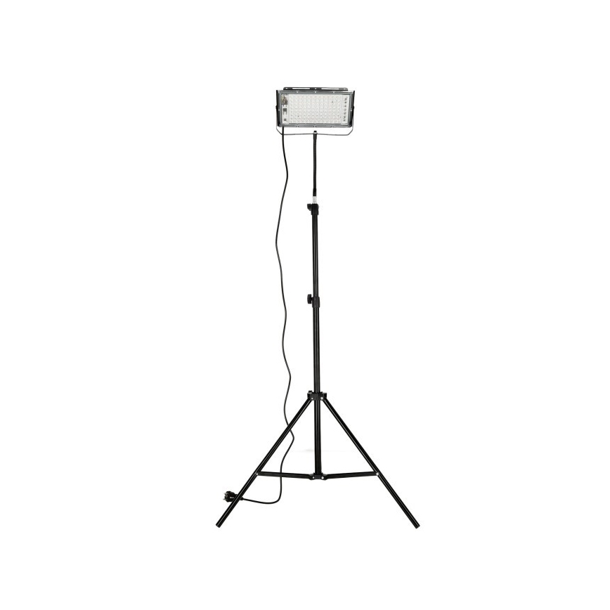 Светодиодный прожектор со стойкой для выращивания растений FIRON LED/45W/230V IP54 черный