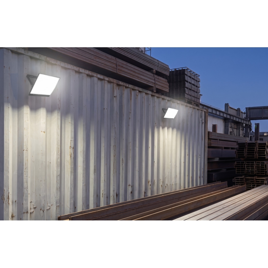Светодиодный прожектор TAMBO EVO LED/100W/230V 4000K IP65 чёрный