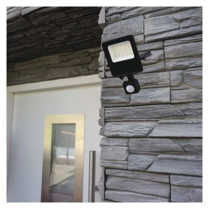 Светодиодный прожектор с датчиком VISIO LED/30W/230V 4000K IP65