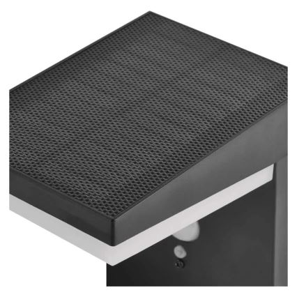 Солнечный светодиодный фонарь с датчиком LED/4,4 Вт/3,7 В 2200 мАч IP44