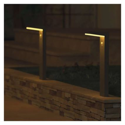 Светодиодный светильник на солнечной батарее с датчиком LED/4,4W/3,7V 2200 mAh IP44