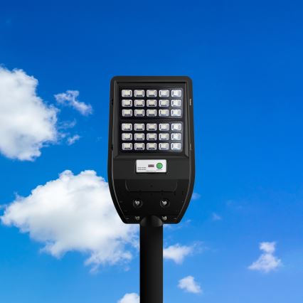 Светодиодный уличный фонарь на солнечной батарее VIA 50W/5000 mAh 3,2V 6000K IP65 + дистанционное управление