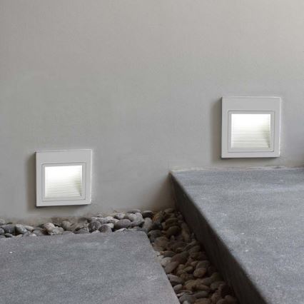 Светодиодный уличный лестничный светильник LED/5W/230V 3000K IP65 белый