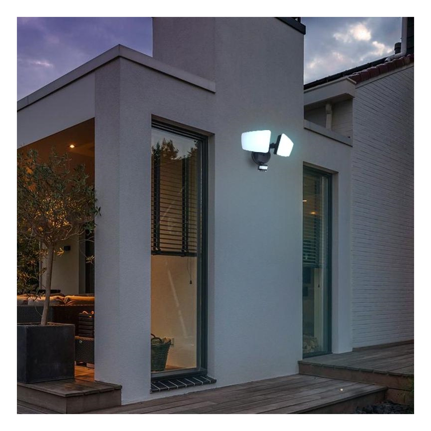 Светодиодный уличный прожектор с датчиком LED/24W/230V 3000/4000/6000K IP54 черный
