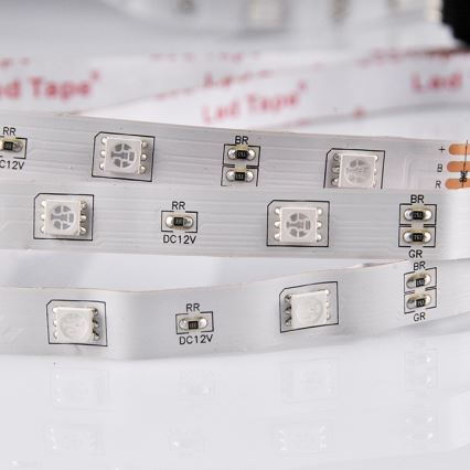 Світлодіодна RGB стрічка з регулюванням яскравості 5м LED/18W/12V IP20 + пульт дистанційного керування