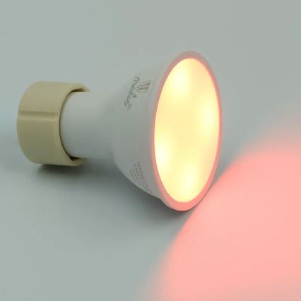 Світлодіодна RGBW лампочка з регулюванням яскравості GU10/4,5W/230V 2700-6500K Wi-Fi Tuya