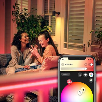 Світлодіодна RGBW стрічка з регулюванням яскравості Philips Hue OUTDOOR STRIP LED/20,5W 2м IP67