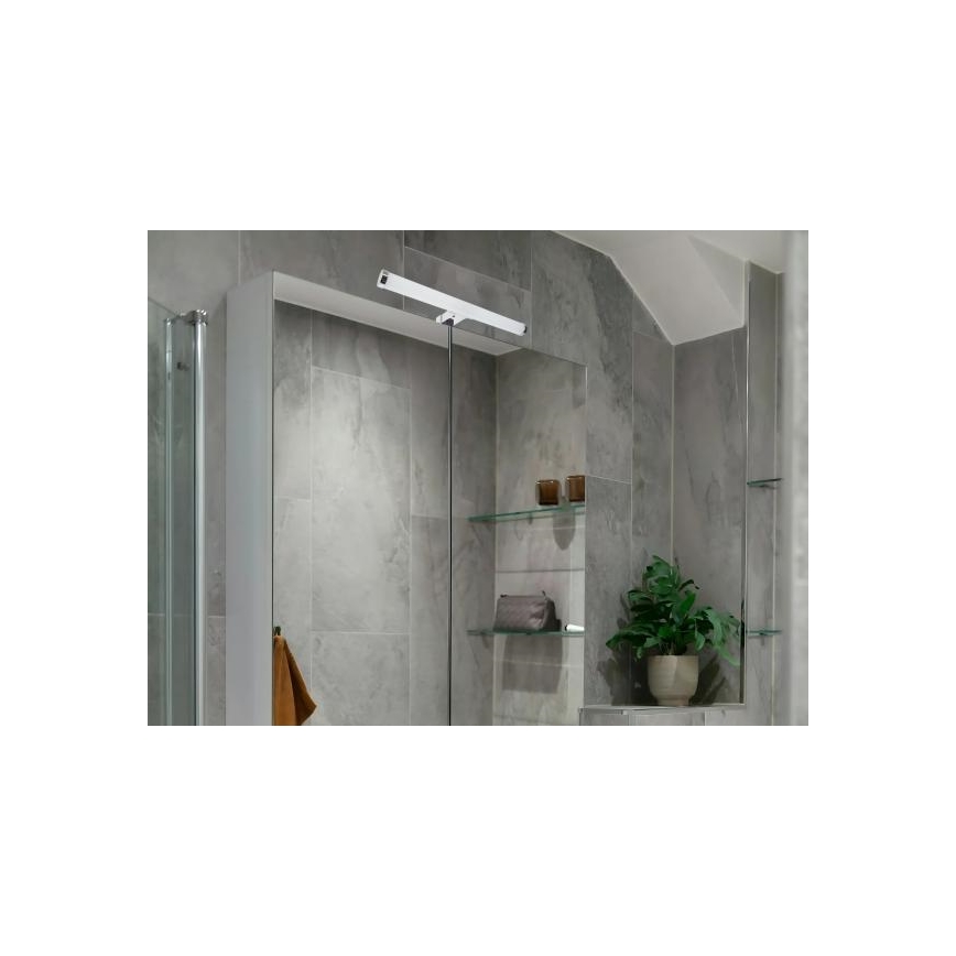 Світлодіодне освітлення для дзеркала у ванній, LED/8W/230V, 30 cm, IP44, глянцевий хром