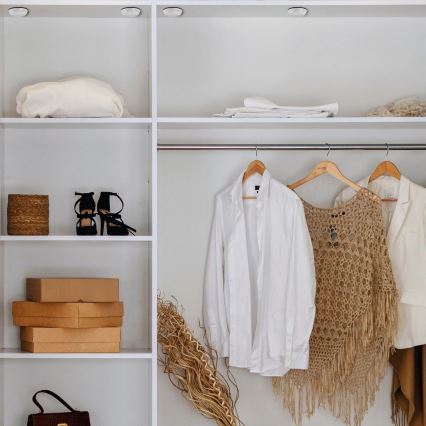 Світлодіодне RGBW регульоване підсвічування меблів LED/0,5 Вт/4,5 В 3xAAA біле + пульт дистанційного керування